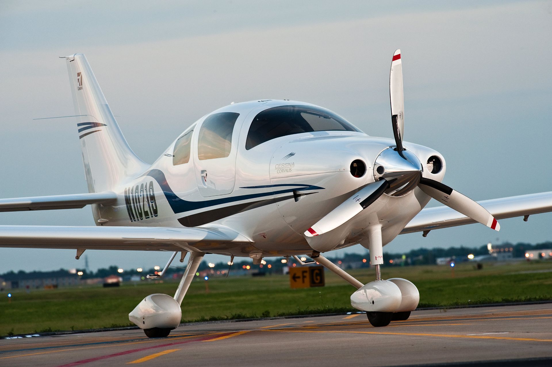 Picture for category Cessna/Columbia 350
